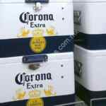 Hielera Corona Cooler comprando 4 six packs de cerveza + $899 en Modelorama