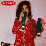 En Old Navy $100 de descuento en compras de $800 o más en toda la tienda