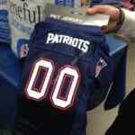En Sams Club jersey de la NFL para perros gratis en la compra de un bulto Beneful