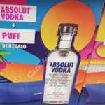 Promoción de Semana Santa vodka Absolut con puff de regalo