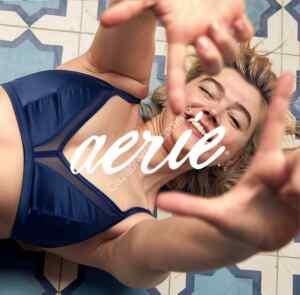 En Aerie segunda prenda al 50% de descuento en toda la tienda