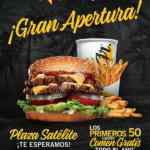 Promoción Carls Jr. Plaza Satélite: combo Gratis por 1 año para los primeros 50 por inauguración