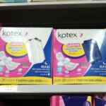 Promoción Kotex de tarjetero para celular Gratis en empaques marcados