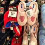 Bodega Aurrerá Fin Irresistible ofertas en ropa: pantuflas a $95, pijamas para adultos a $150 y más