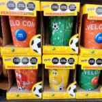 Promo M&Ms vaso de plástico incluido en empaques marcados