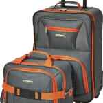 Set de 2 maletas de viaje Rockland Fashion Softside bajan a su menor precio