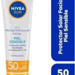 Protector solar facial Nivea Sun para piel sensible baja a un gran precio