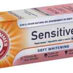 Pasta dental blanqueadora para dientes sensibles Arm & Hammer Sensitive baja a su menor precio