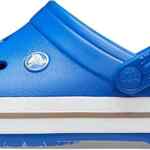 Sandalias para mujer Crocs Crocband bajan a un excelente precio