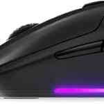 Mouse gaming SteelSeries Rival 3 con iluminación RGB baja a un gran precio