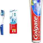 Combo Colgate con pasta dental Máxima Protección Anticaries 125 ml + pack de 2 cepillos de dientes Colgate Triple Acción Blancura baja de precio