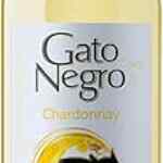 Vino blanco Chardonnay Gato Negro 750 ml baja a un excelente precio