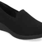Oferta flash en mocasines para mujer Skechers Arya Clear Skies bajan a su menor precio