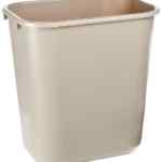 Bote de basura Rubbermaid con capacidad de 7 galones baja a su menor precio