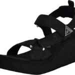 Sandalias de plataforma Guess Daysa bajan a su menor precio