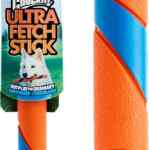 Juguete para perros Chuckit Ultra Fetch Stick baja a un excelente precio