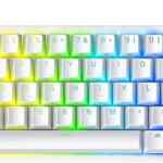 Teclado gamer con luces RGB Razer Huntsman Mini baja a su menor precio
