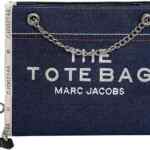 Bolsa para mujer con textura de mezclilla tipo tote bag Marc Jacobs baja a su menor precio