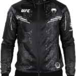 Oferta Prime: Sudadera con capucha Venum UFC Adrenaline Authentic Fight Night baja a un precio increíble