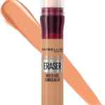 Corrector de maquillaje 3 en 1 Maybelline Instant Age Rewind de nuevo baja a un gran precio