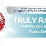 Pasta dental blanqueadora Arm & Hammer Truly Radiant con bicarbonato de sodio 121 g baja de precio
