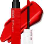 Lápiz labial líquido Maybelline SuperStay Matte Ink baja a un excelente precio + cupón de $32 adicional
