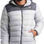 Chamarra de invierno para hombre con capucha marca Reebok baja a su menor precio Chamarra de invierno para hombre con capucha marca Reebok baja a su menor precio