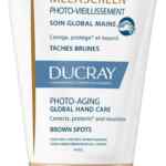 Crema anti-manchas para manos Ducray Melascreen con protector solar baja a un precio increíble
