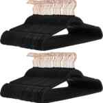 Paquete de 100 ganchos para colgar ropa con forro de terciopelo Amazon Basics bajan a un gran precio