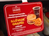 En Oxxo café Andatti GRATIS comprando un cuernito o hamburguesa caliente