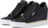 Oferta flash: Tenis de plataforma para mujer Guess Faster bajan de precio