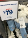 Calcetines tipo pantufla para dama a $79 en Old Navy