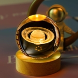 Oferta flash: Lámpara nocturna 3D con diseño de Saturno baja a su precio más económico + 3 msi