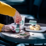 Promo Starbucks Muchas Gracias: 50% de descuento en alimentos después de las 8pm