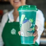 Promoción Starbucks: Vasos reusables a sólo $40 en la compra de bebidas participantes