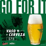 Promoción Wingstop vaso Libbey de futbol americano al comprar una cerveza de barril