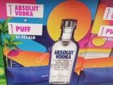 Promoción de Semana Santa vodka Absolut con puff de regalo