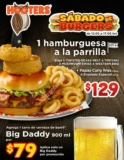 Sábado de burgers Hooters: Hamburguesas a la parrilla + papas curly o ensalada a $129