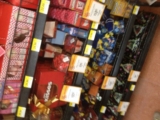 Liquidación en chocolates de San Valentín en Walmart Universidad