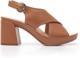Sandalias de piel con tacón Flexi bajan a un excelente precio
